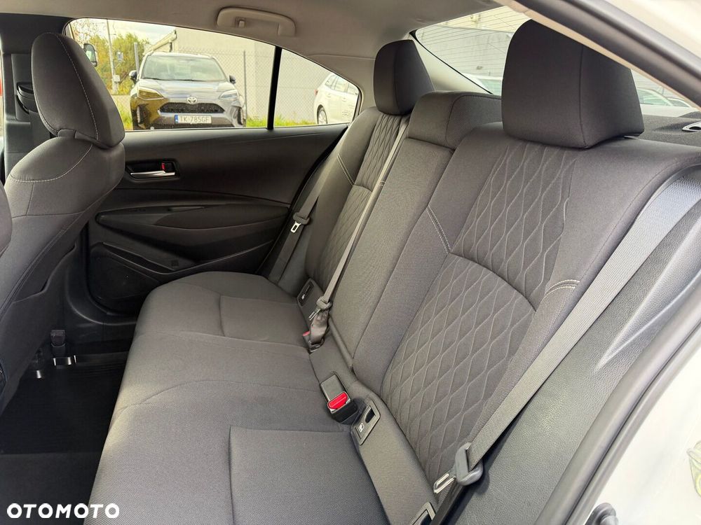Toyota Corolla - 26