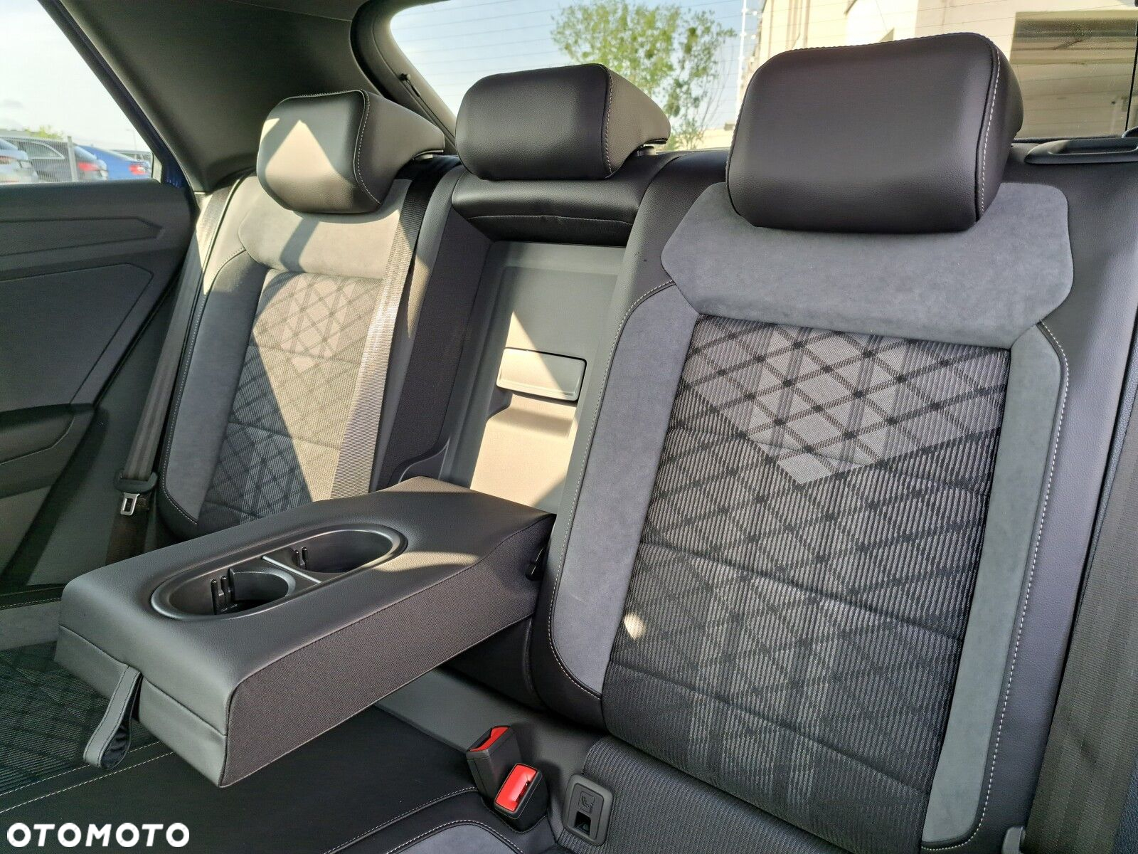 Volkswagen T-Roc 2.0 TSI 4Motion R-Line Plus DSG - 35