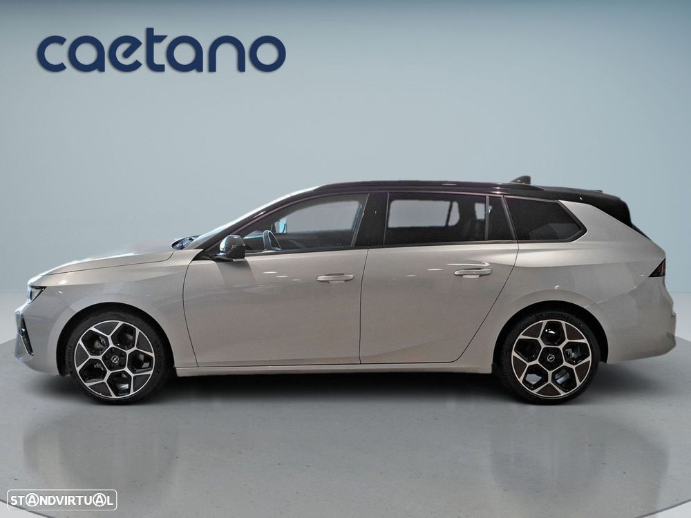 Opel Astra Sports Tourer 1.2 T GS - 2