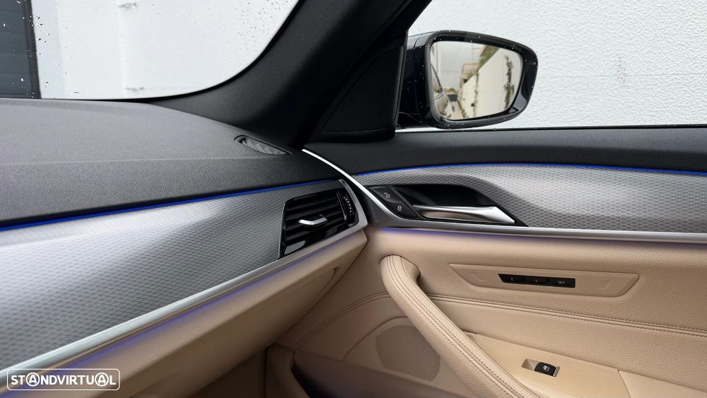 BMW 540 d xDrive Pack M Auto - 16