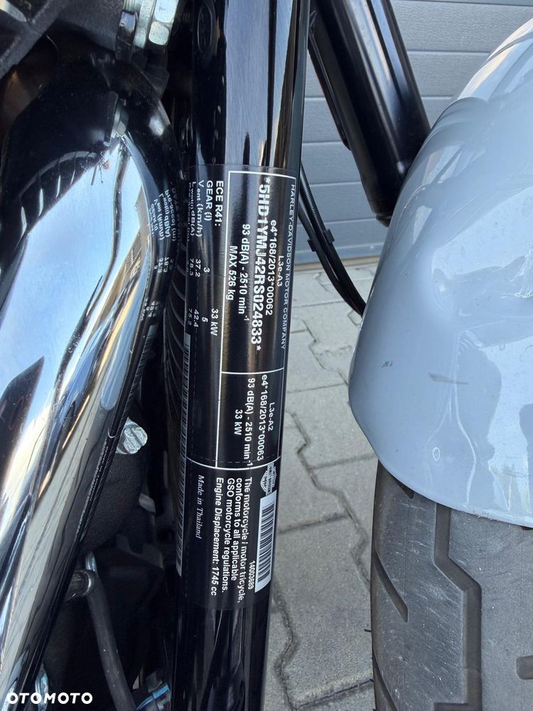 Harley-Davidson Softail Sport Glide - 19