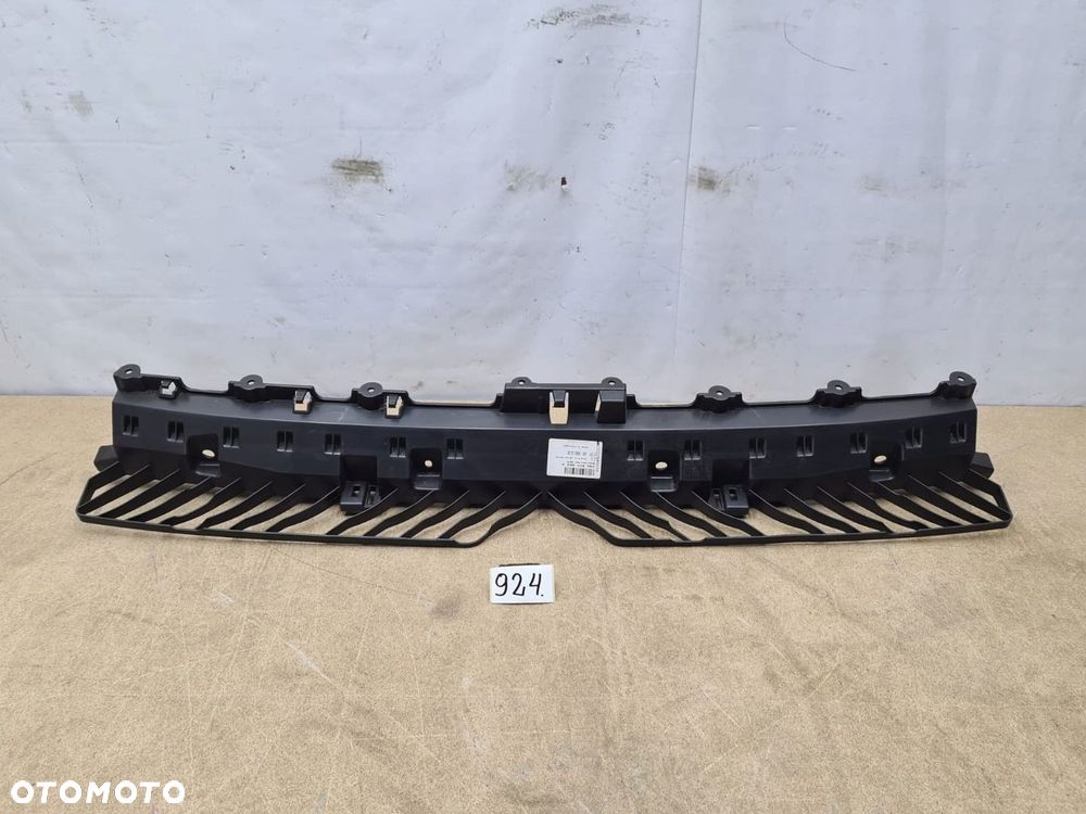 VW T-ROC 2017- WZMOCNIENIE ŚLIZG MOCOWANIE ZDERZAK TYŁ - 5