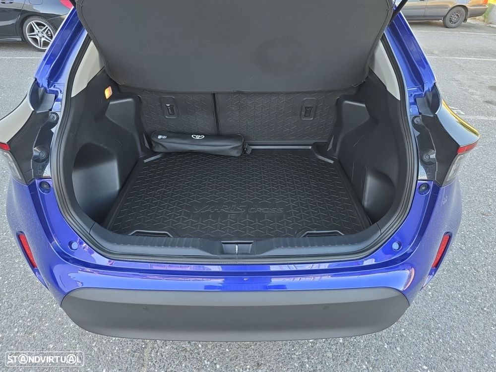 Toyota Yaris Cross 1.5 Hybrid Comfort Plus - 23