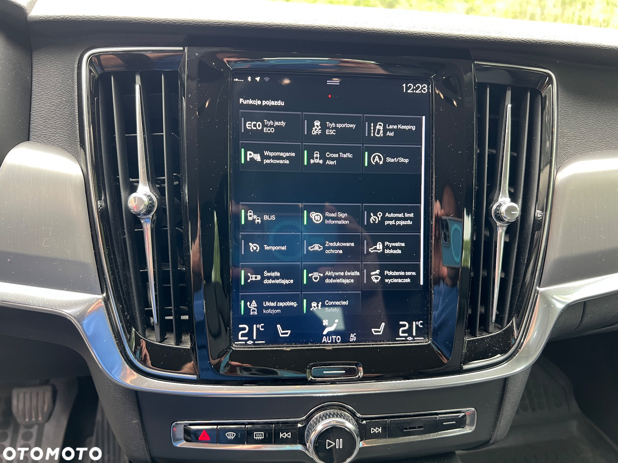 Volvo V90 D4 Momentum - 15