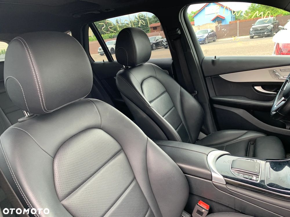 Mercedes-Benz GLC 300 4Matic 9G-TRONIC - 16
