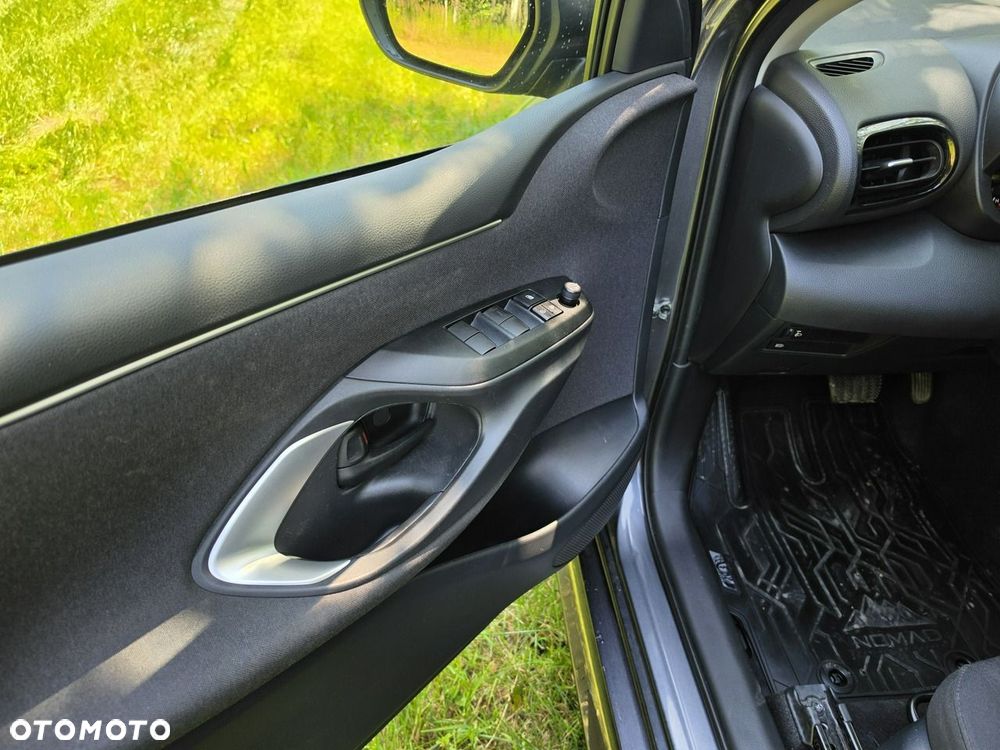 Toyota Yaris Hybrid 1.5 Comfort - 15