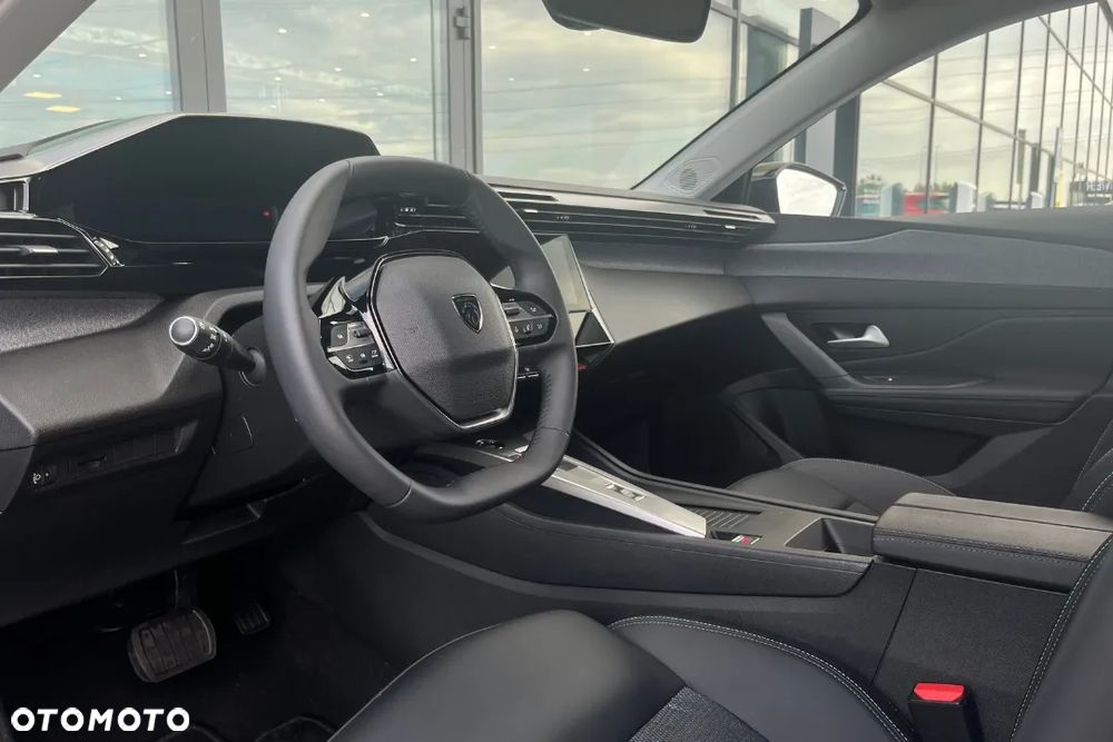 Peugeot 308 1.5 BlueHDi Allure S&S EAT8 - 17