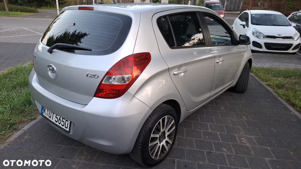 Hyundai i20 - 11