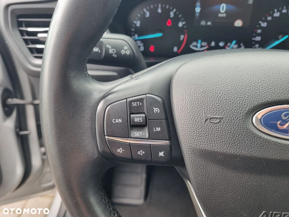 Ford Focus 1.0 EcoBoost Titanium - 18