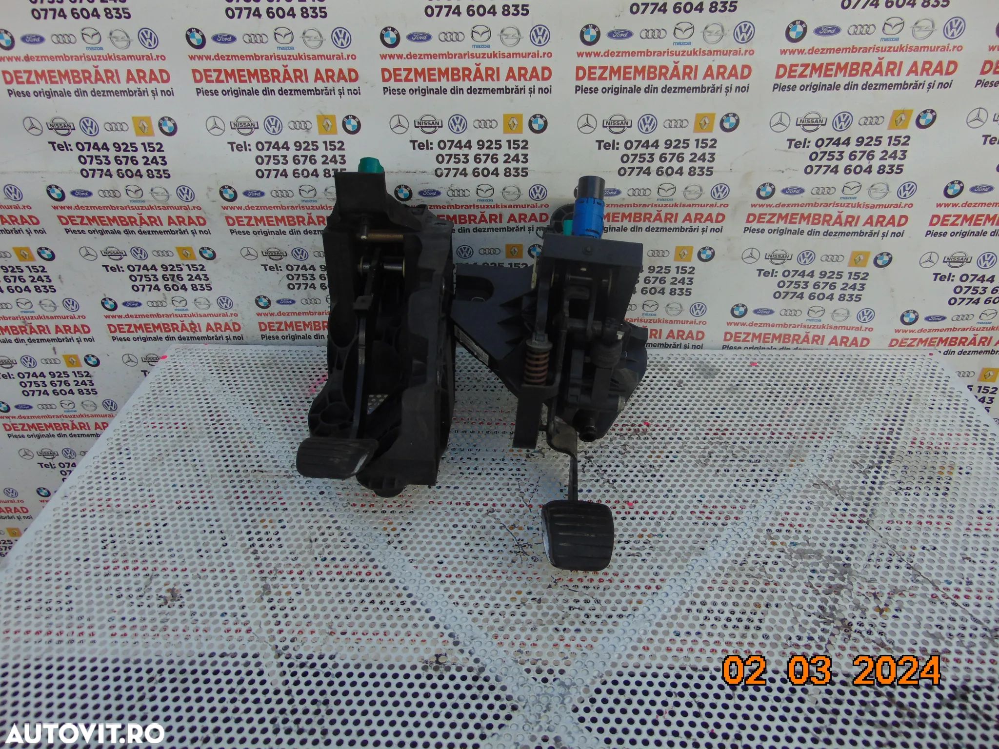 Pedalier renault Trafic 2014-2022 Opel Vivaro pedala ambreiaj frana - 1