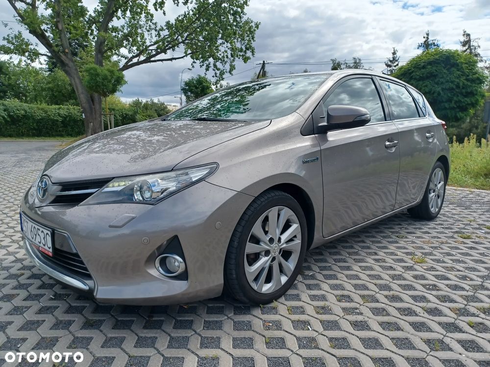 Toyota Auris 1.8 Hybrid Executive - 1