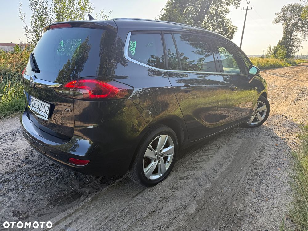 Opel Zafira 2.0 CDTI Cosmo - 8
