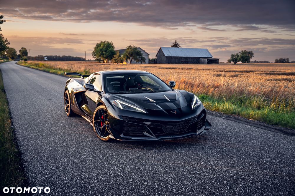 Chevrolet Corvette - 2