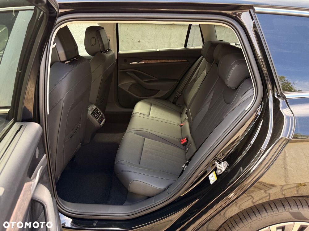 Skoda Superb 2.0 TDI SCR 4x4 L&K DSG - 13