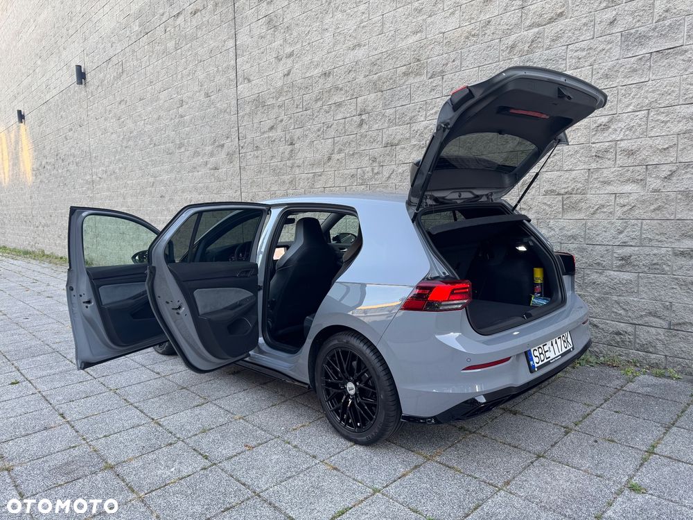 Volkswagen Golf 1.5 eTSI OPF DSG R-Line - 30