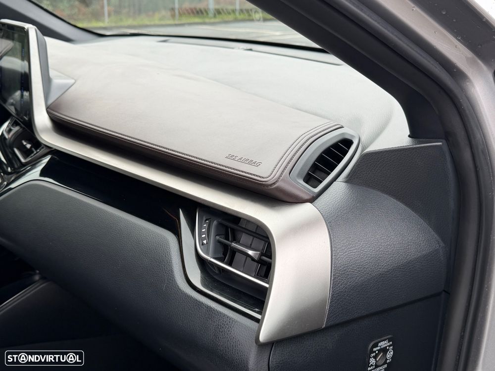 Toyota C-HR 1.8 HSD Exclusive+P.Luxury - 48