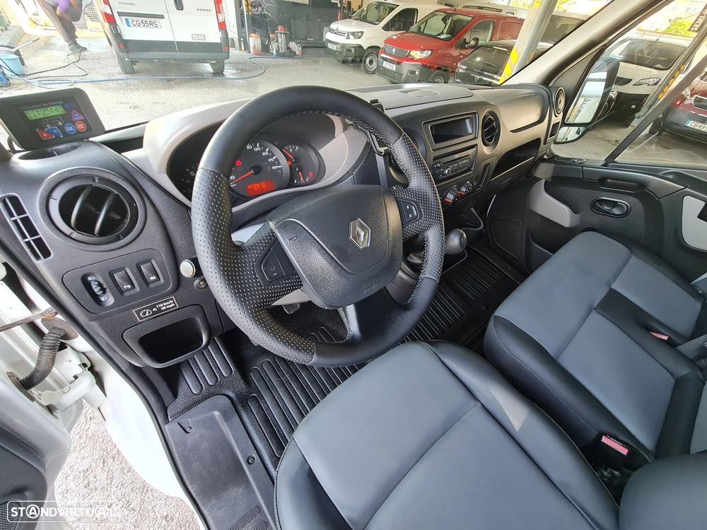 Renault Master L2H2 2.3 dCi 125cv – 7 Lugares – c/ IVA Dedutível - 18