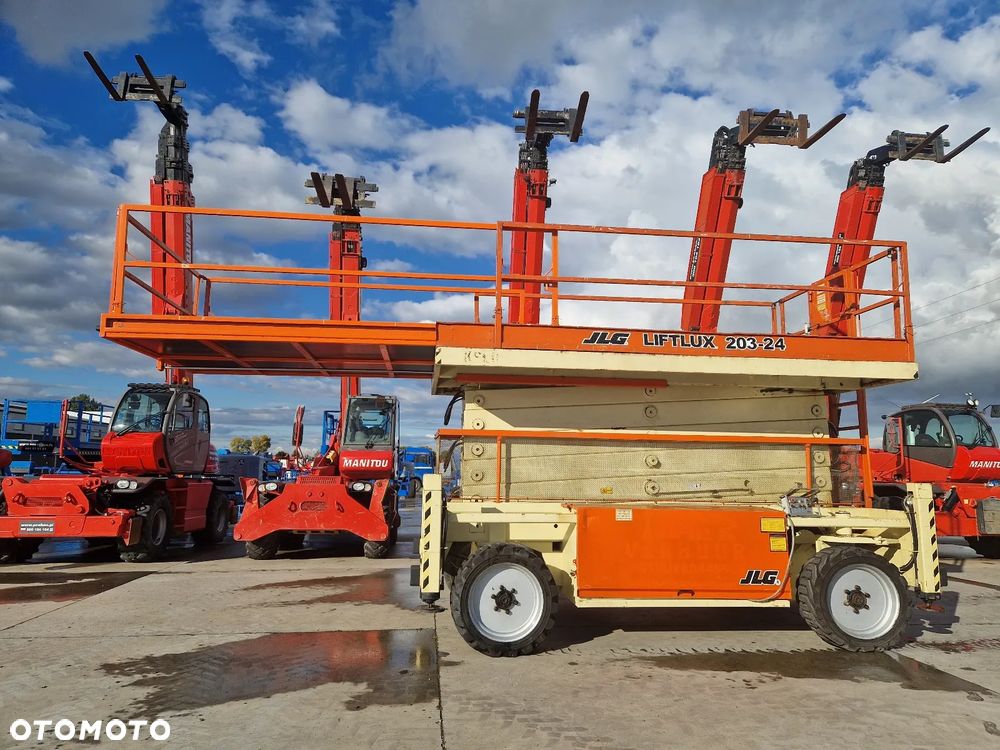 JLG 203-24 R444 - 4