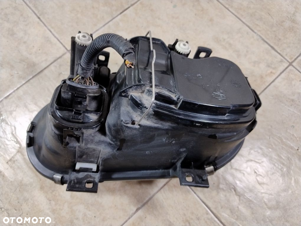 Volkswagen Golf 4 IV lampa reflektor prawy przód hella Europa wysyłka - 6