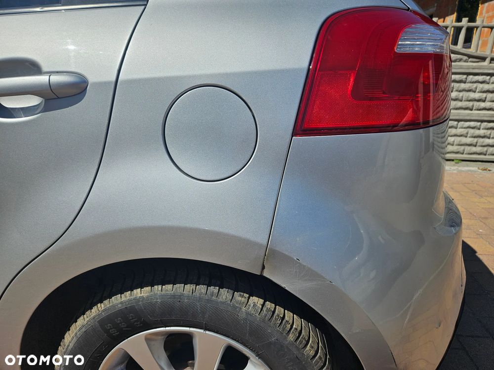 Kia Rio 1.1 CRDI Dream Team Edition - 17