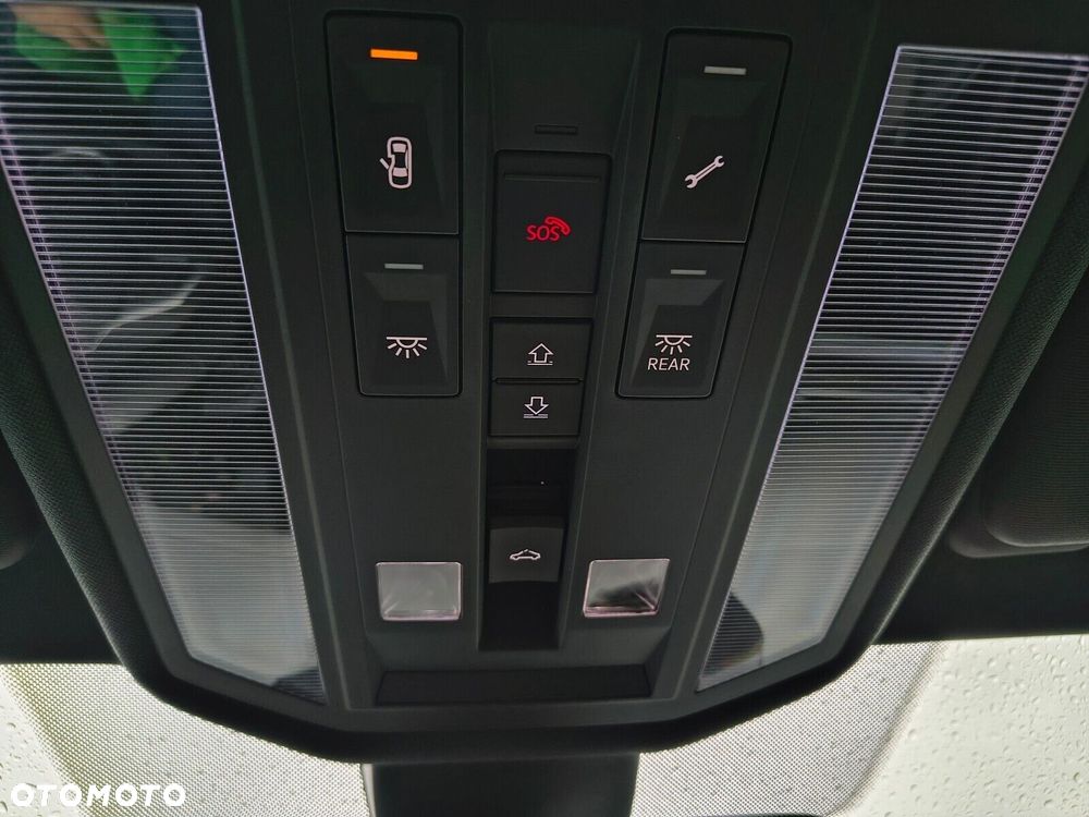 Volkswagen Touareg - 29