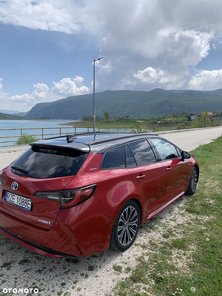 Toyota Corolla 1.8 Hybrid Selection - 4