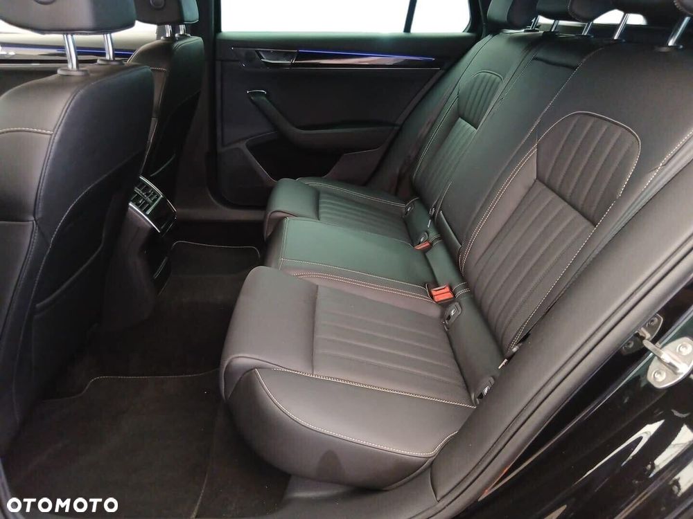Skoda Superb 2.0 TDI SCR L&K DSG - 18