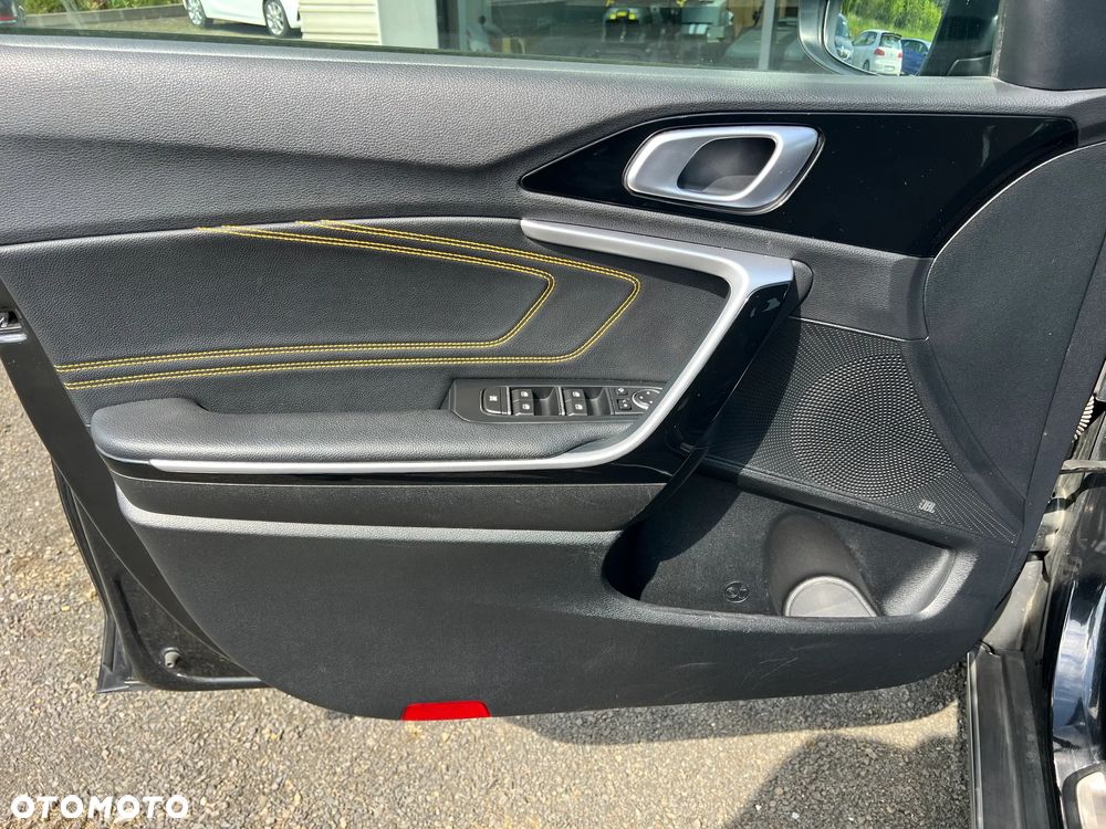 Kia XCeed 1.5 T-GDI L Business Line - 21