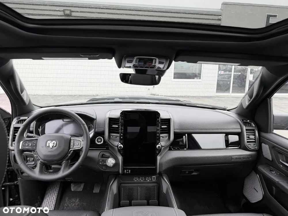 Dodge RAM 5.7 4x4 - 14