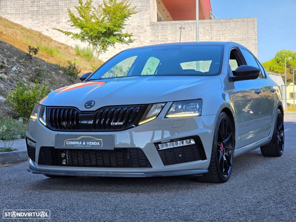 Skoda Octavia 2.0 TSI RS DSG - 2