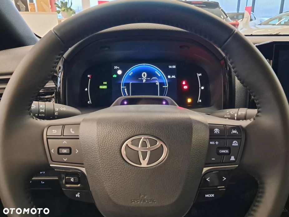 Toyota Camry - 8