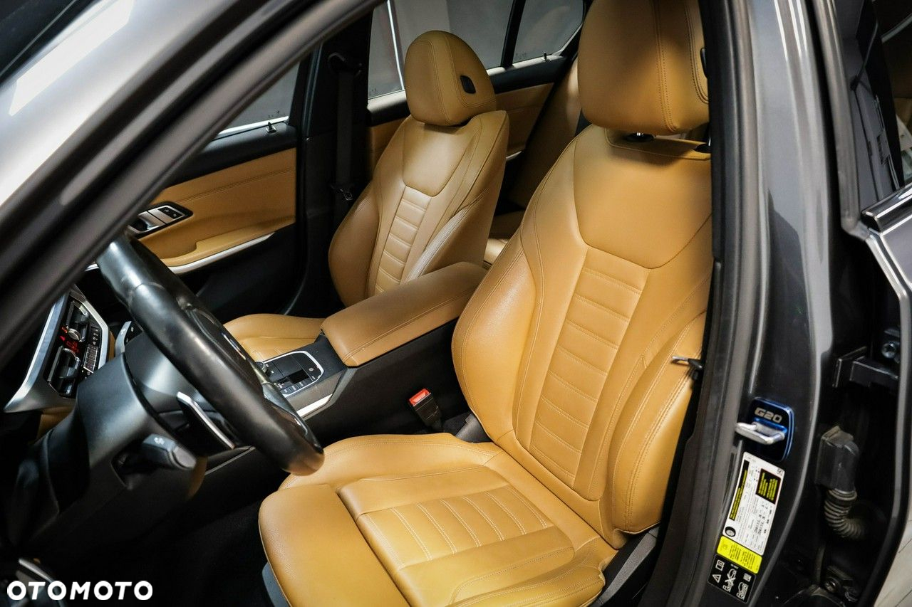 BMW Seria 3 - 16
