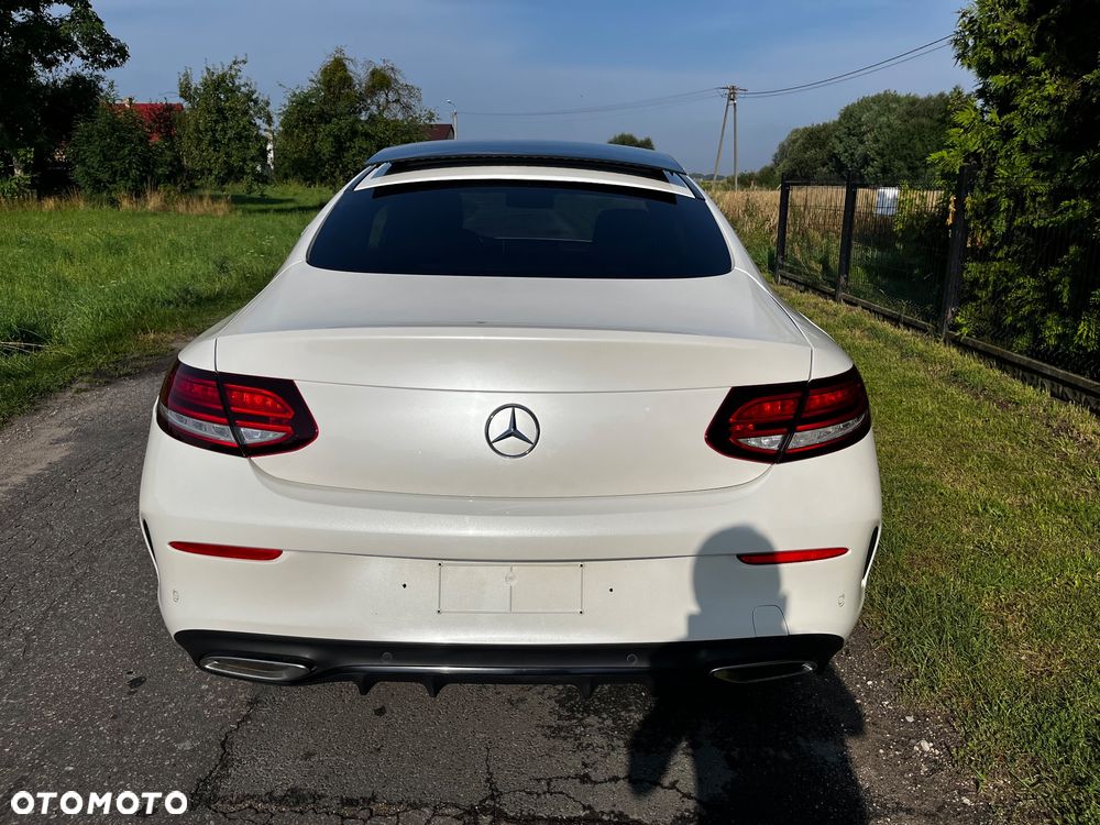 Mercedes-Benz Klasa C 300 9G-TRONIC AMG Line - 4