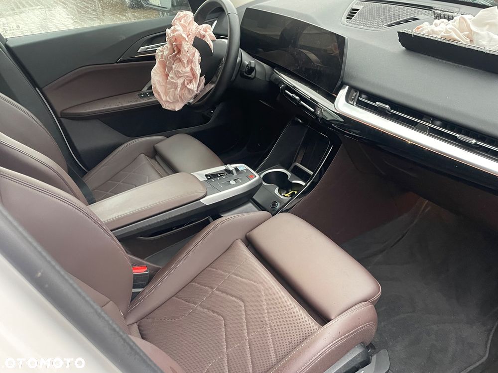 BMW iX1 xDrive30 - 5