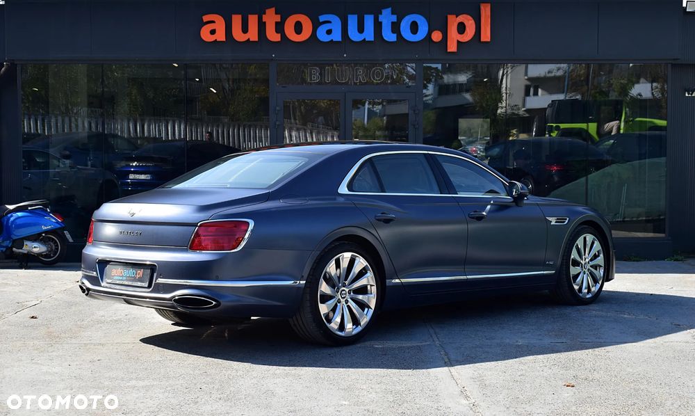 Bentley Flying Spur W12 S - 38