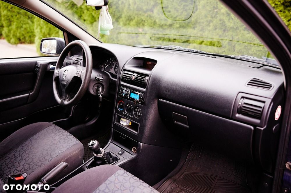 Opel Astra 1.6 - 25
