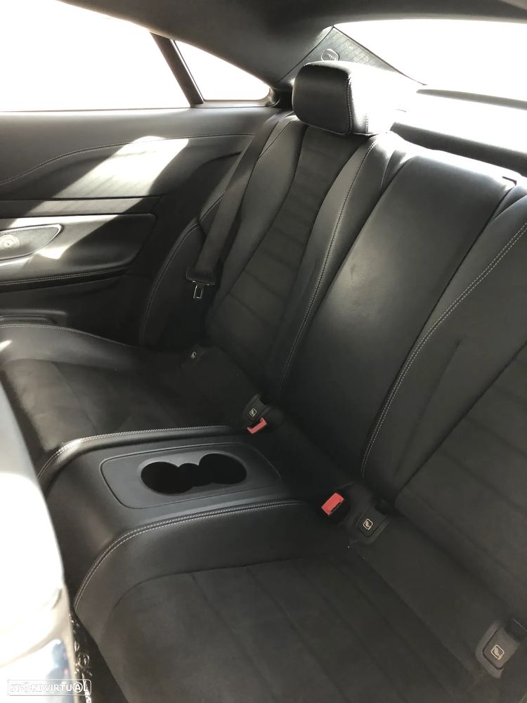 Mercedes-Benz E 220 d 9G-TRONIC AMG Line - 2