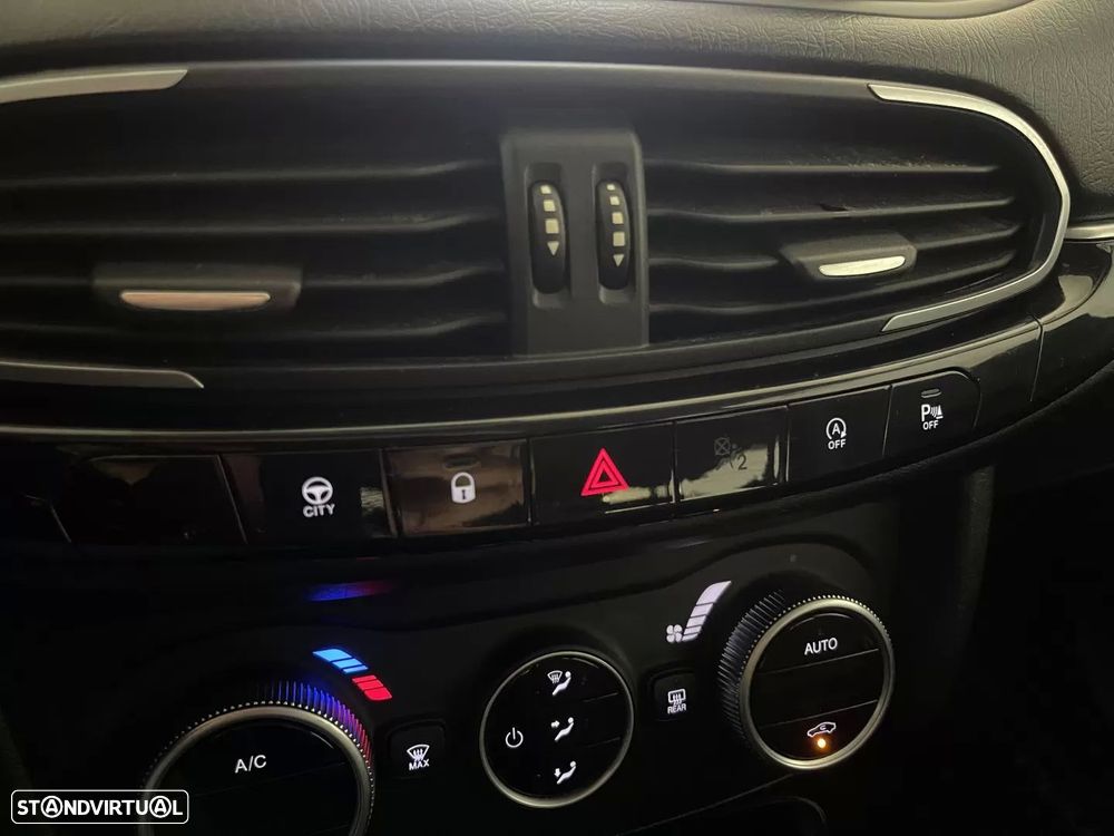 Fiat Tipo 1.3 MultiJet Life - 28