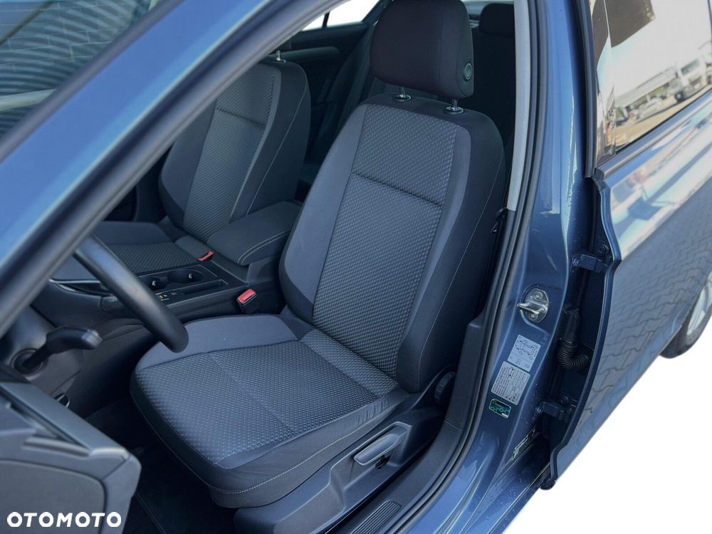 Volkswagen Passat 1.4 TSI BMT Trendline - 19