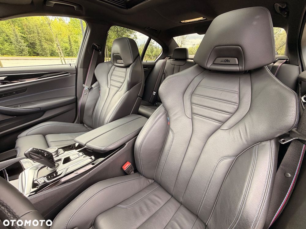BMW Seria 5 540i xDrive mHEV sport - 23