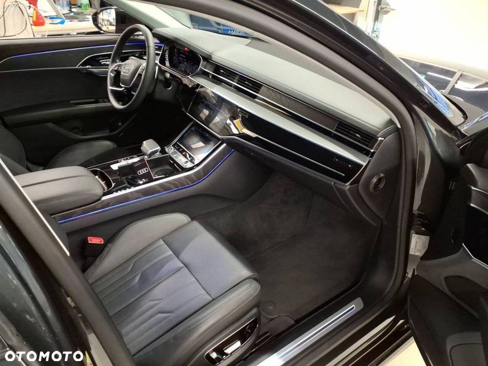 Audi A8 - 21