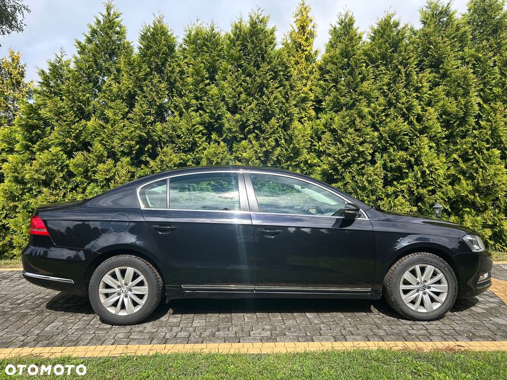 Volkswagen Passat 2.0 TDI DPF Highline - 4