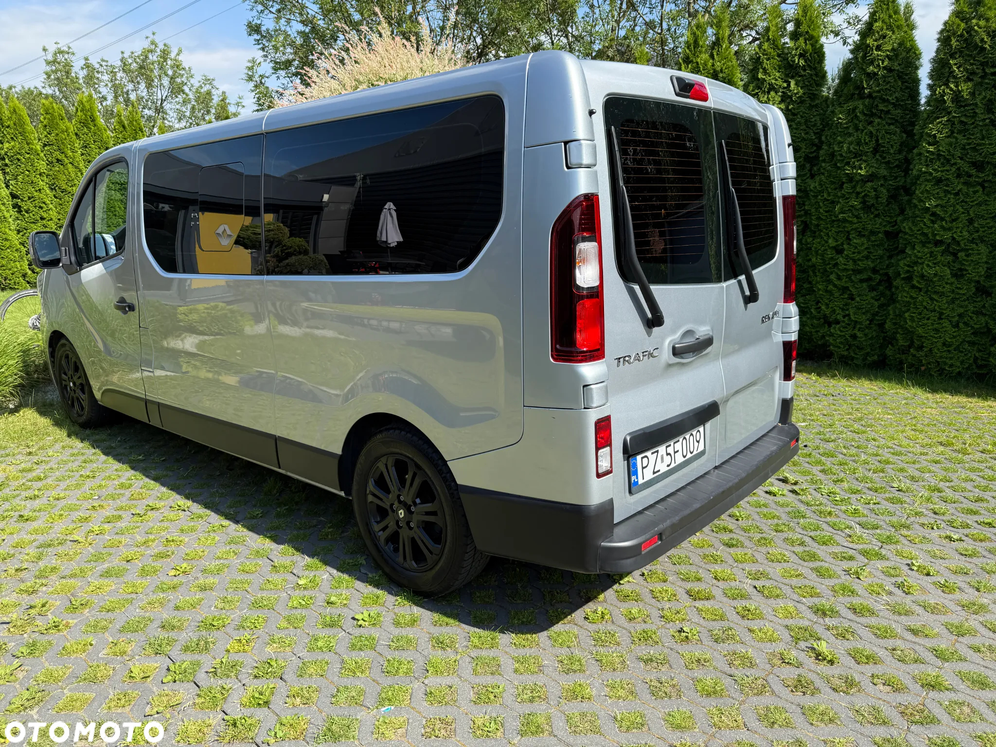 Renault Trafic 2.0 dCi L2H1 HD Extra (bryg.) - 9