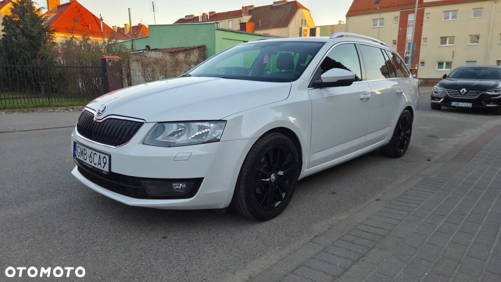 Skoda Octavia 1.6 TDI DPF DSG Elegance - 4