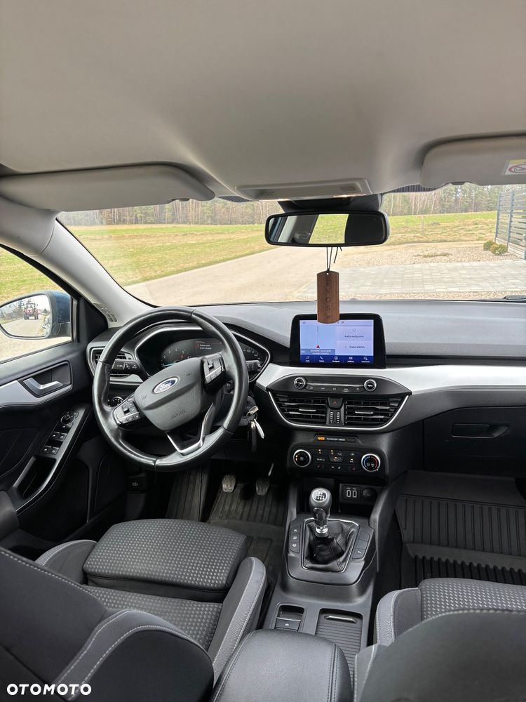 Ford Focus 1.0 EcoBoost mHEV Active - 8