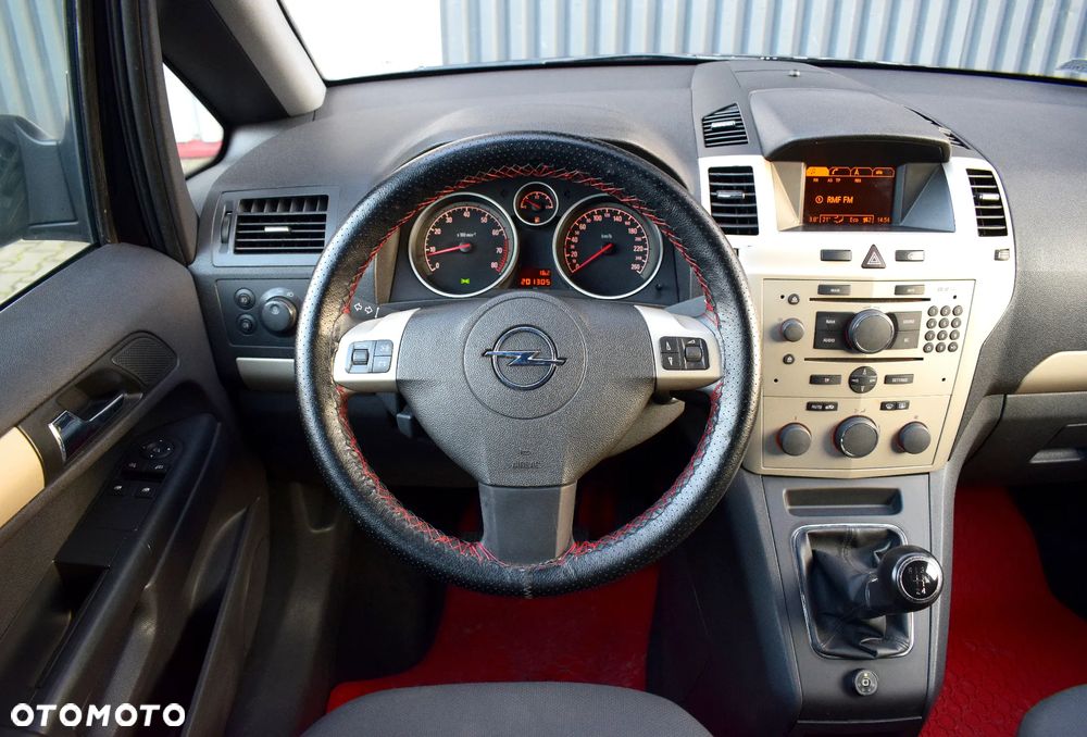 Opel Zafira 1.8 Innovation 110 Jahre - 8