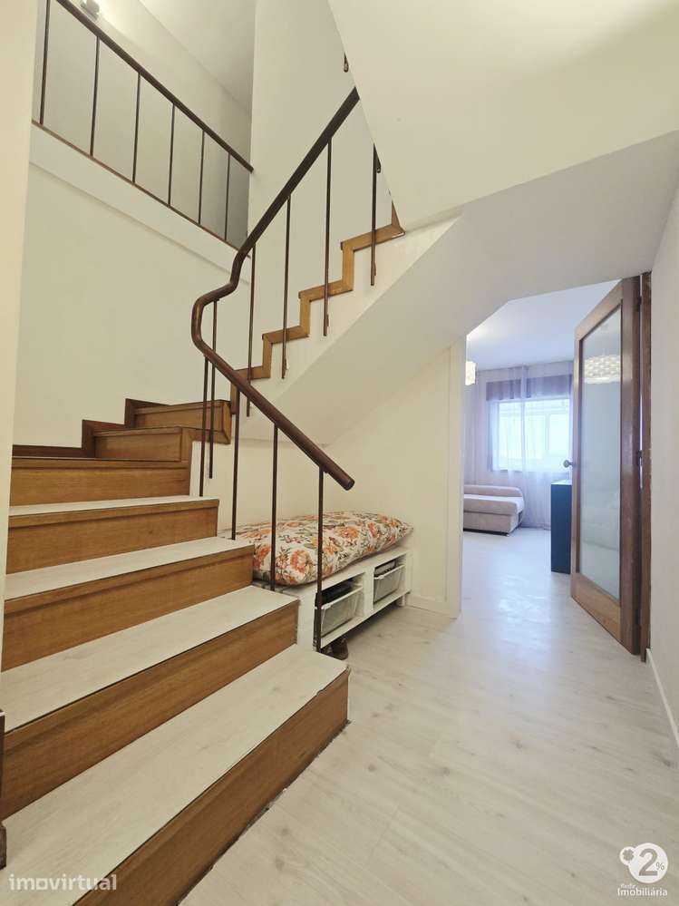 Apartamento T4 Duplex em Ramalde ( próximo ao metro) - Grande imagem: 2/21