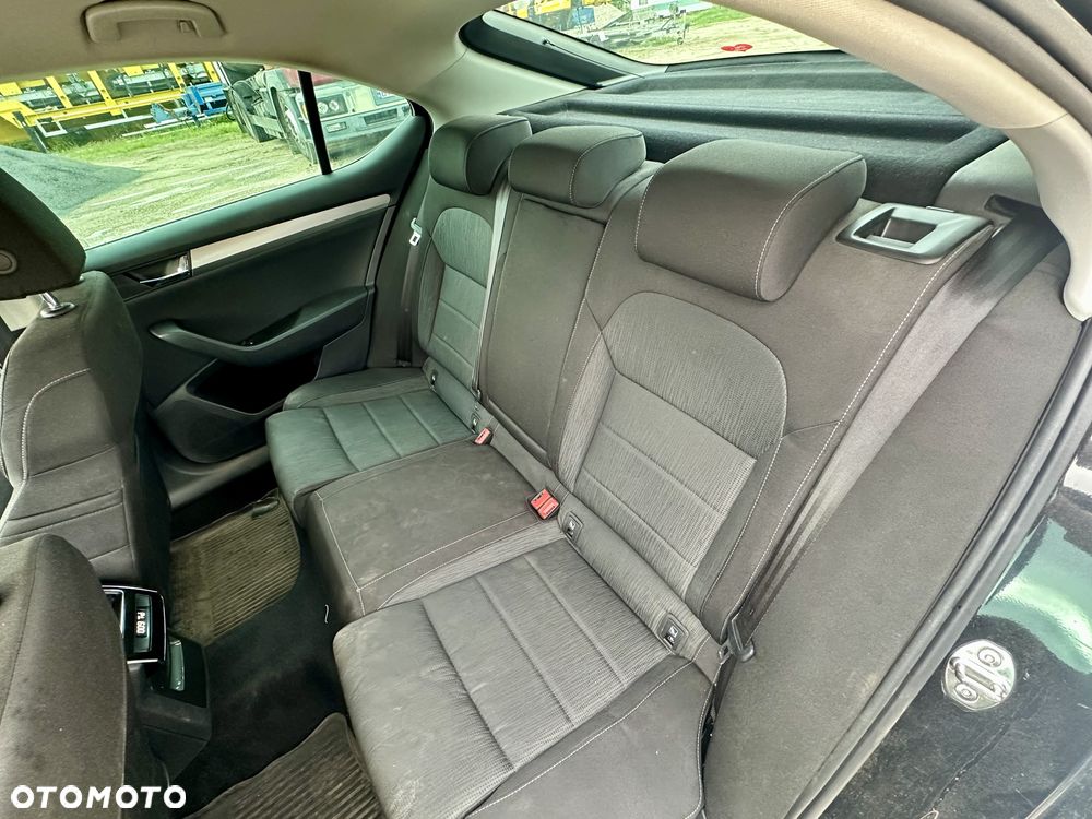 Skoda Superb 2.0 TDI Style - 11