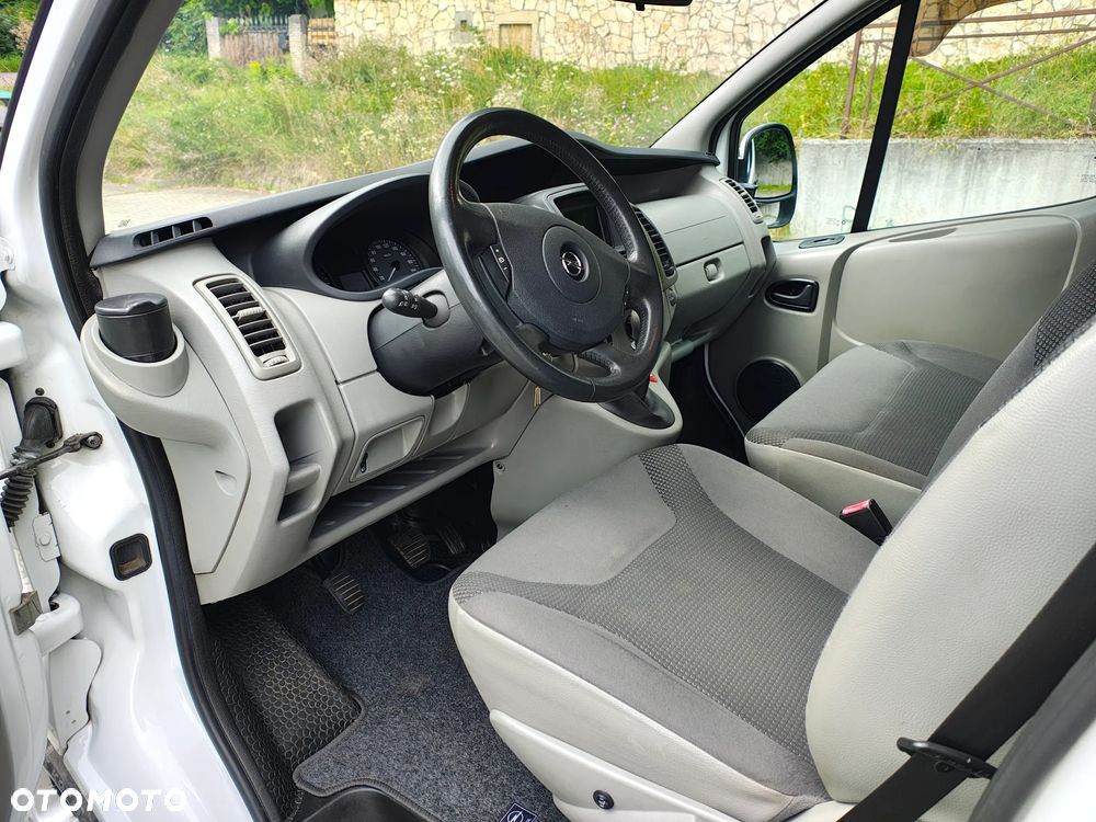 Opel Vivaro - 13
