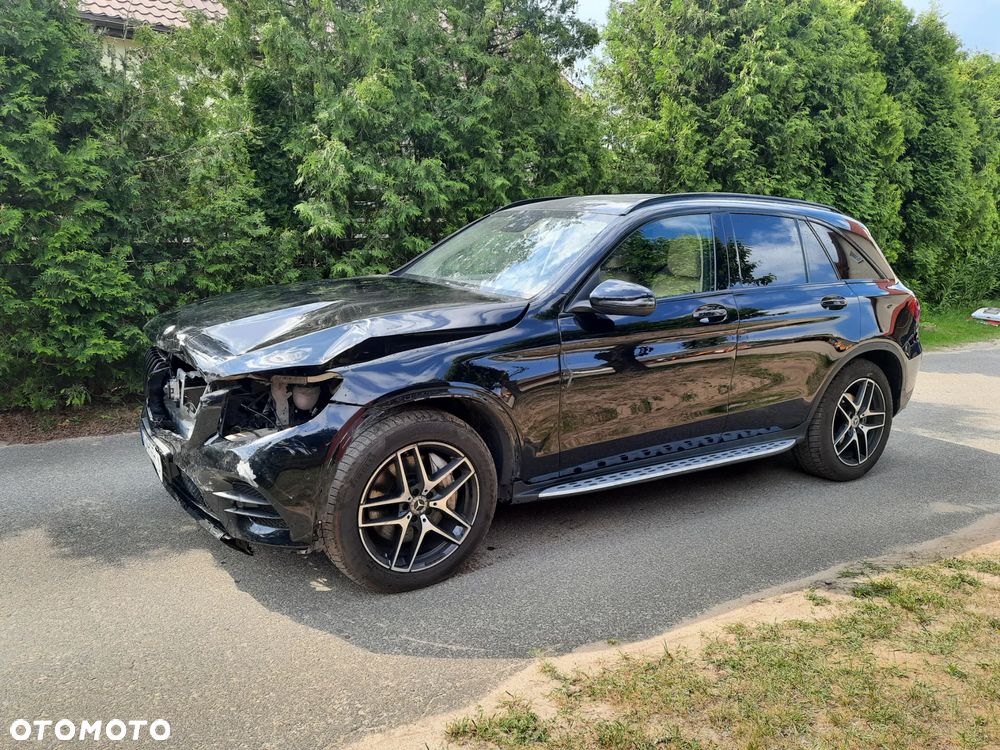Mercedes-Benz GLC 250 d 4Matic 9G-TRONIC Exclusive - 4